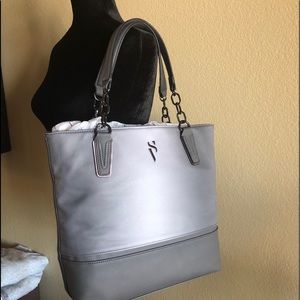 🔴SOLD LOCAL🔴Simply Vera - Vera Wang purse